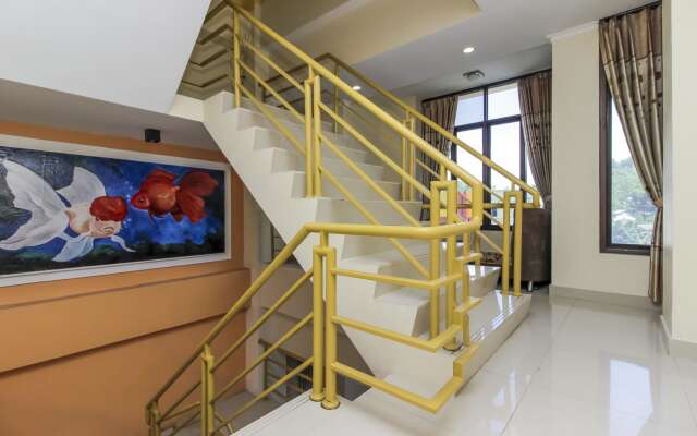 RedDoorz Plus @ Paal 2 Manado