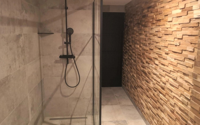 DBO81 Spacious apartment in the center and beach nearby