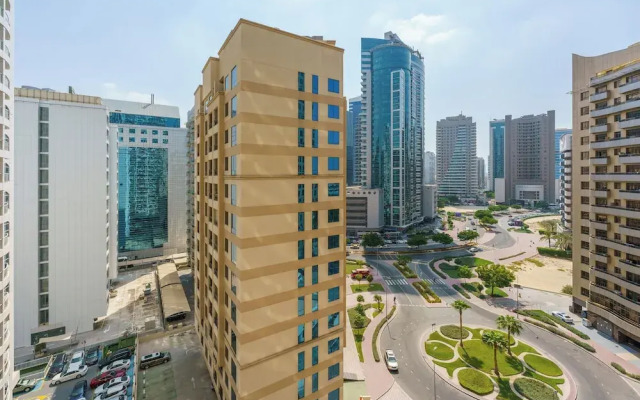 WelHome - Beautiful 1BR Apt. in Al Barsh
