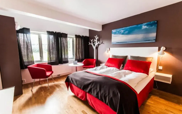 Dolmsundet Hotell Hitra