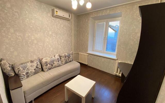 Хоум Отель на пр-т Кузнецкстроевский, 1