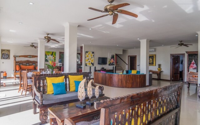 Royalty Villas - Adults Only