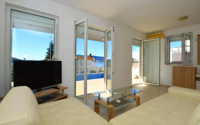 TOP-APARTMENT MONTENEGRO, with private Pool!