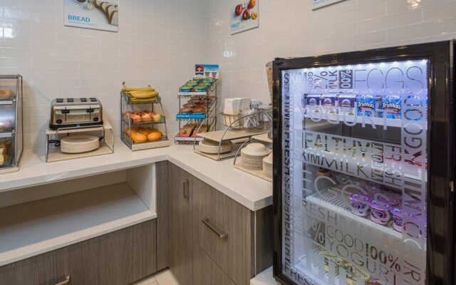 Holiday Inn Express Sunnyvale - Silicon Valley by IHG