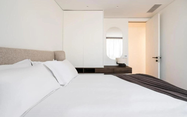 Luxury Sea View Penthouse Apartments by The Olon