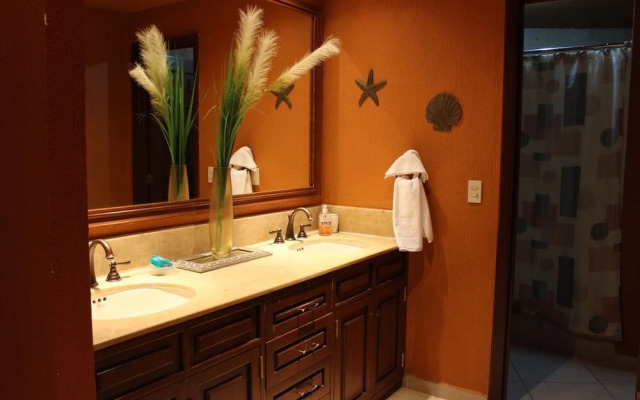 Sonoran Sun 3BR Deluxe SE 1007-v by Casago