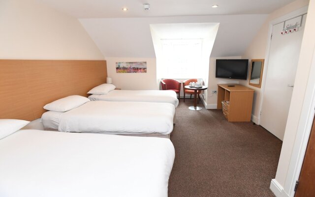 Rooms at the Royal