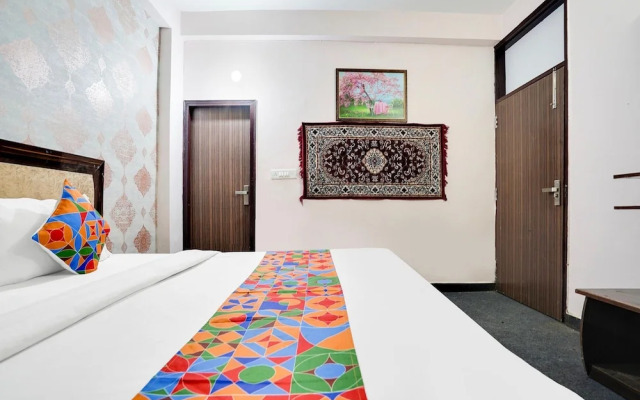 OYO Townhouse 1077 Hotel travel time