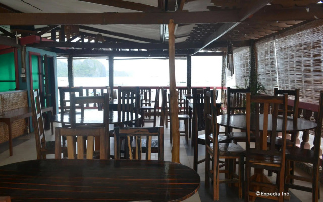 Nido Bay Inn