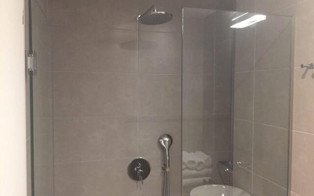 Ansi Apartments