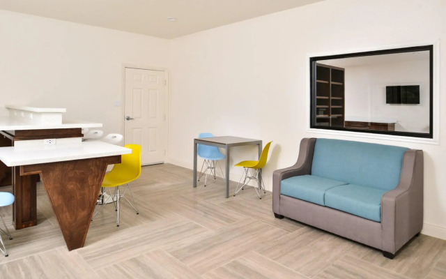 Scottish Inn & Suites