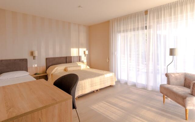 Luxury Villa White Velvet with Pool