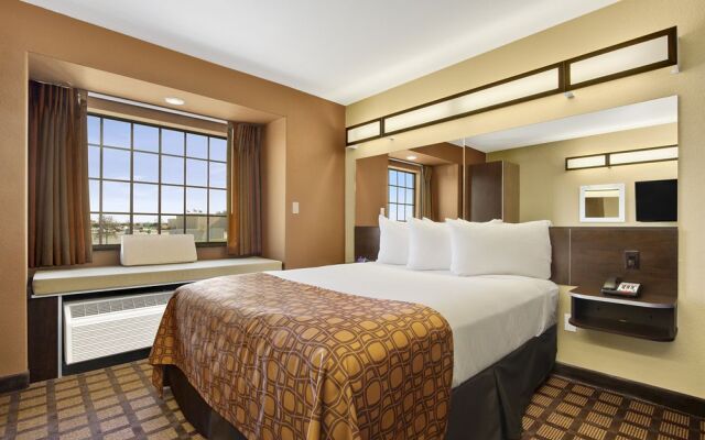 Microtel Inn & Suites by Wyndham Buda At Cabelas