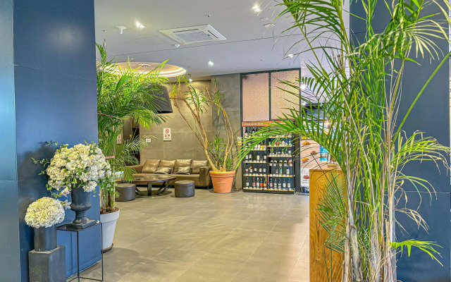 Royal Emporium Incheon Airport Hotel