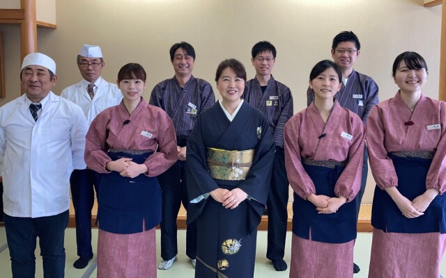 Yurariyura Mizutori no Yado Sakihana