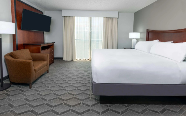 Embassy Suites by Hilton Dallas Park Central Area