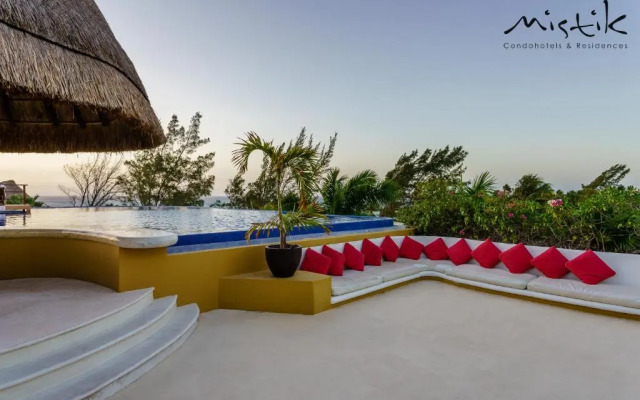 Pueblito Escondido Luxury by Mistik