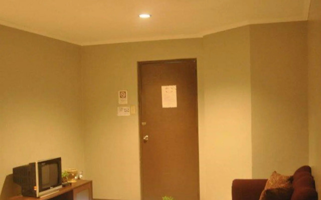 Metro Room Budget Hotel