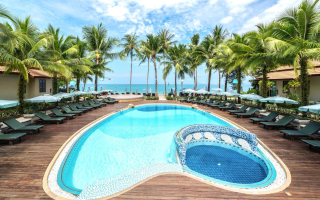 Khaolak Bay Front Resort
