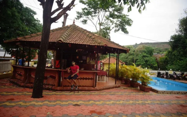 Ocean Waves Anjuna Cottages'S