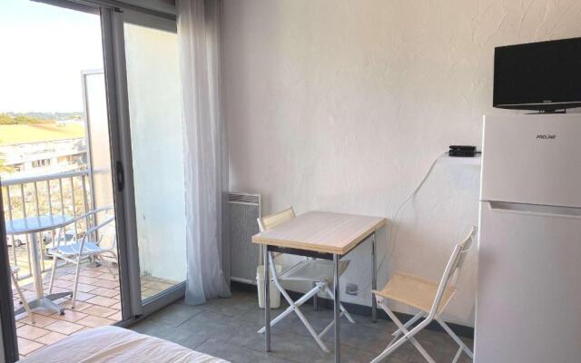 Appartement Balaruc-les-Bains, 1 pièce, 2 personnes - FR-1-553-60