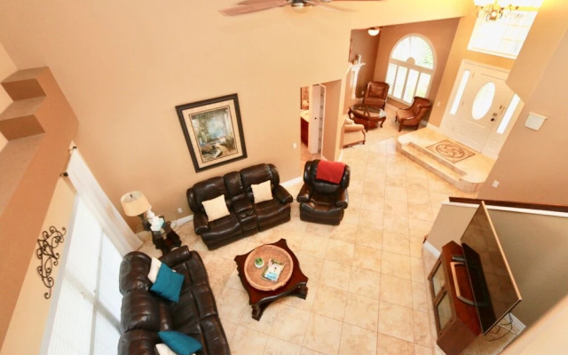 Villa at Pleasant Lake