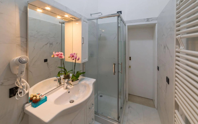 Friendly Venice Suites