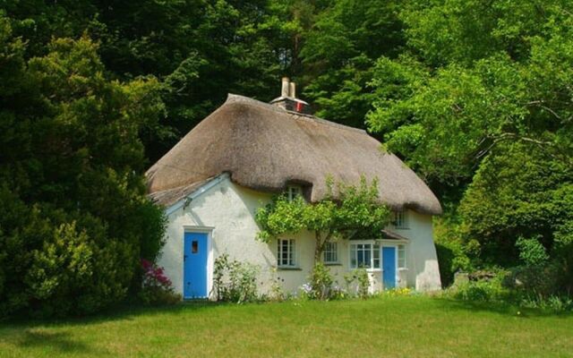 Lew Quarry Cottage