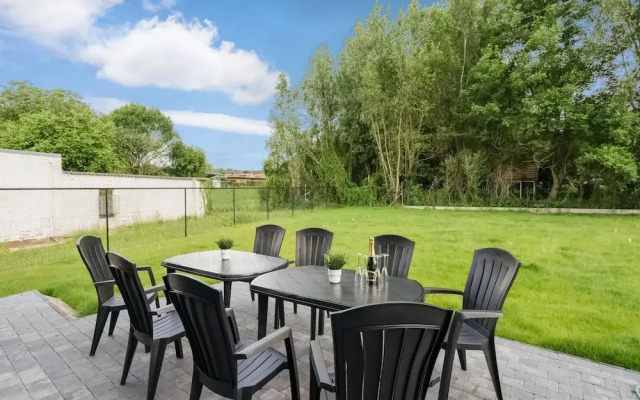 Modern Holiday Home in Ronse With Garden