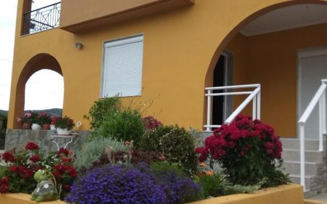 House Kallisti 2