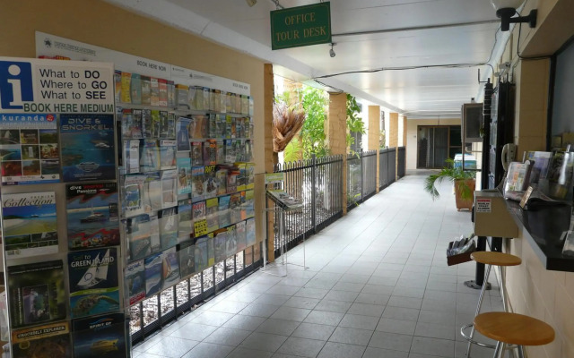 Oasis Inn Cairns