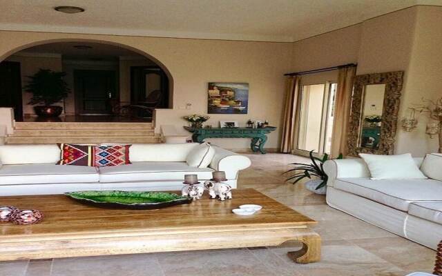 BO092 by Villaofsummer