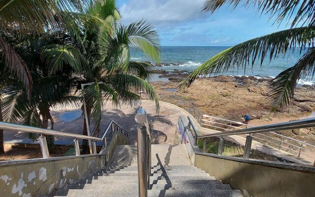 COOND0102 - Apartamento 406 no Ondina Residence