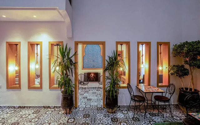 Maison Solaneos