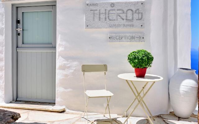 Living Theros Luxury Suites