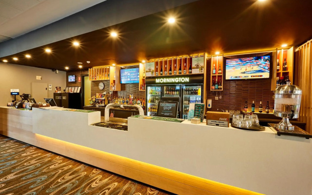 Mornington Hotel