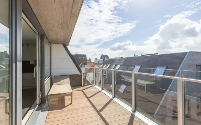 Sunny Apartment With Open Terrace