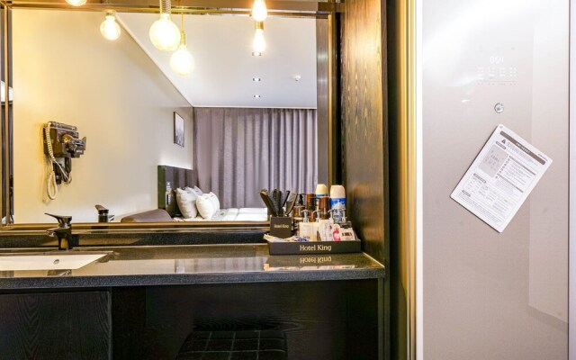 Ulsan Yeongnam Alps King Motel