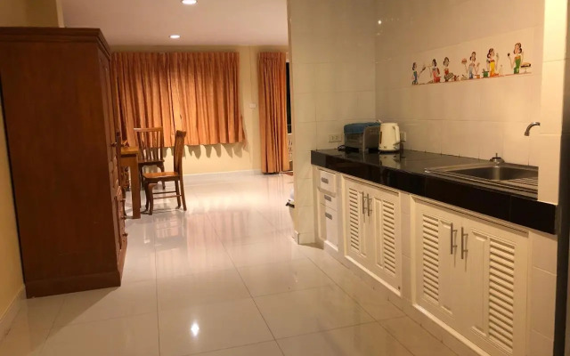 Naithon Beach Service Apartment