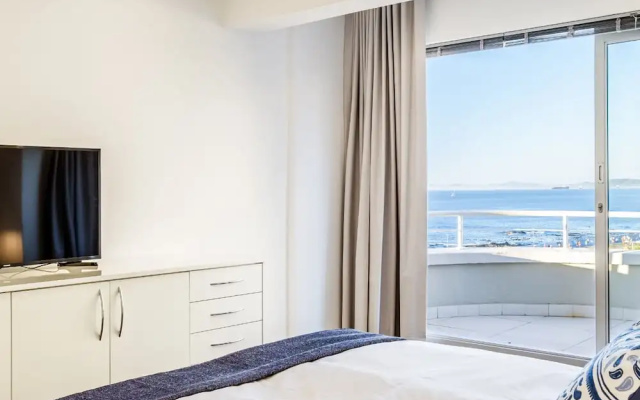 Stunning 3-bedroom Sea Point Retreat Marin