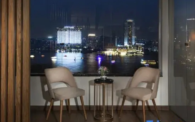 V Hotel Cairo
