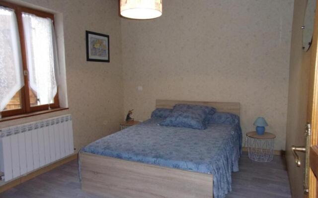 Gîte Verneix, 4 pièces, 6 personnes - FR-1-489-83