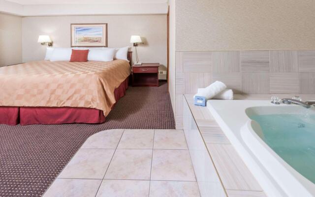 Stony Plain Inn and Suites