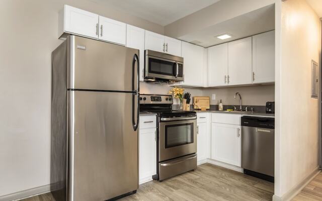 Cozysuites - Stylish Apartment in Downtown Louisville