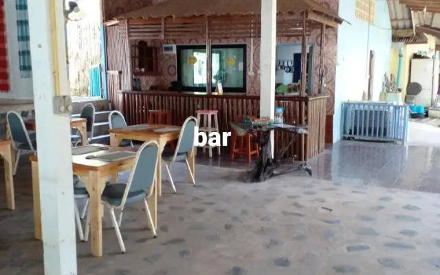 Happy Days Guest House