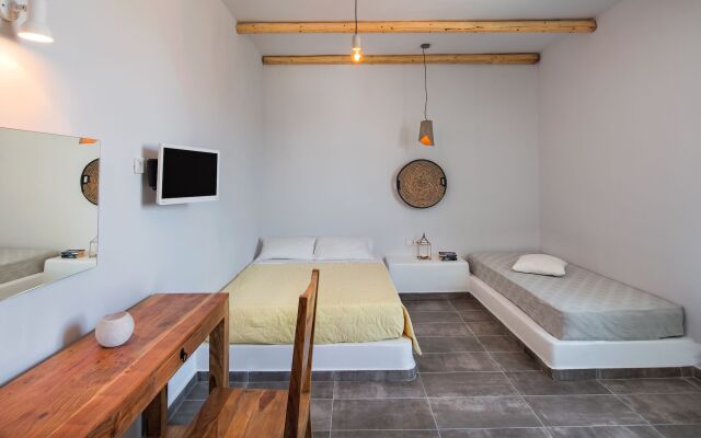 Nissia Beach Apartments and Suites