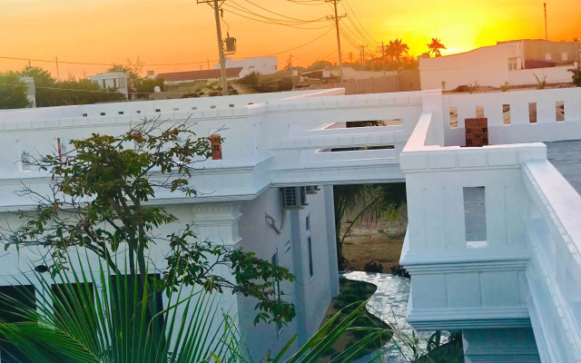 Suoi TIen Hills Hotel