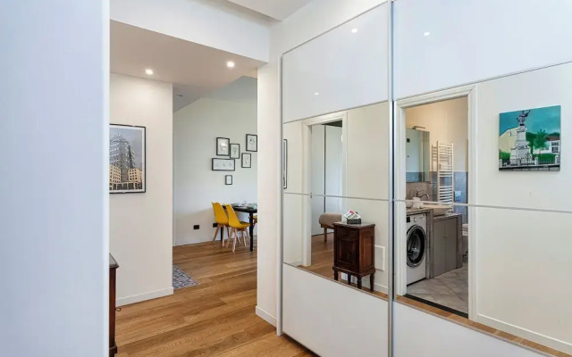 Bright Shelley Apartment