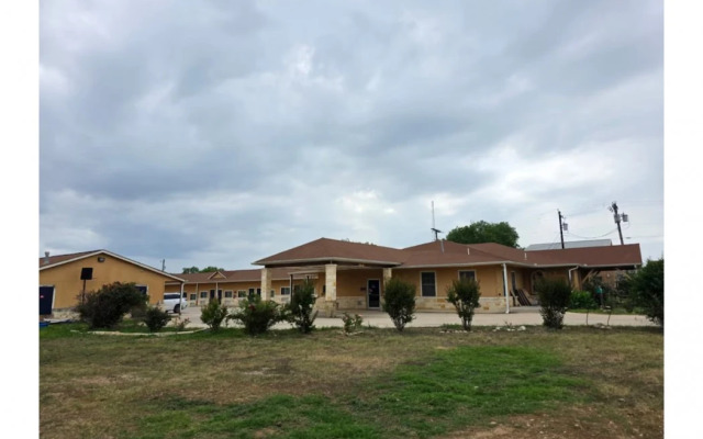 Atria Extended Stays By OYO Jourdanton