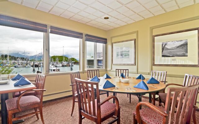 Best Western Valdez Harbor Inn